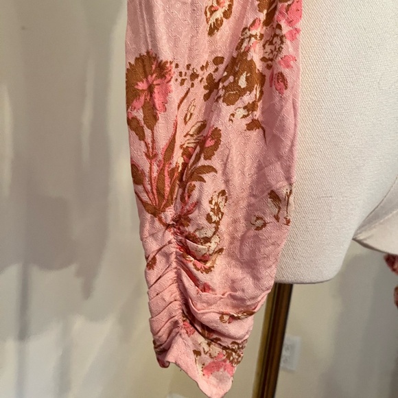 Free People Hilary‎ Pink Floral Blouse - Picture 5 of 7